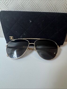 Chanel Aviator Pilot Sunglasses Gold & Crystal frames Black gradient lenses